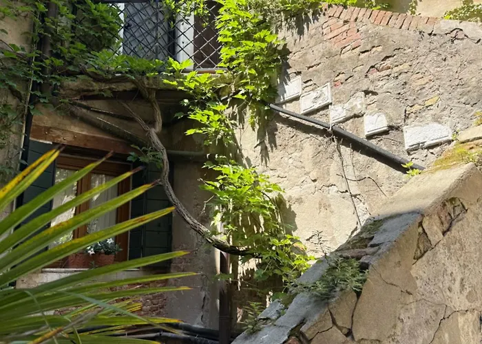 Suite Piscina San Samuele